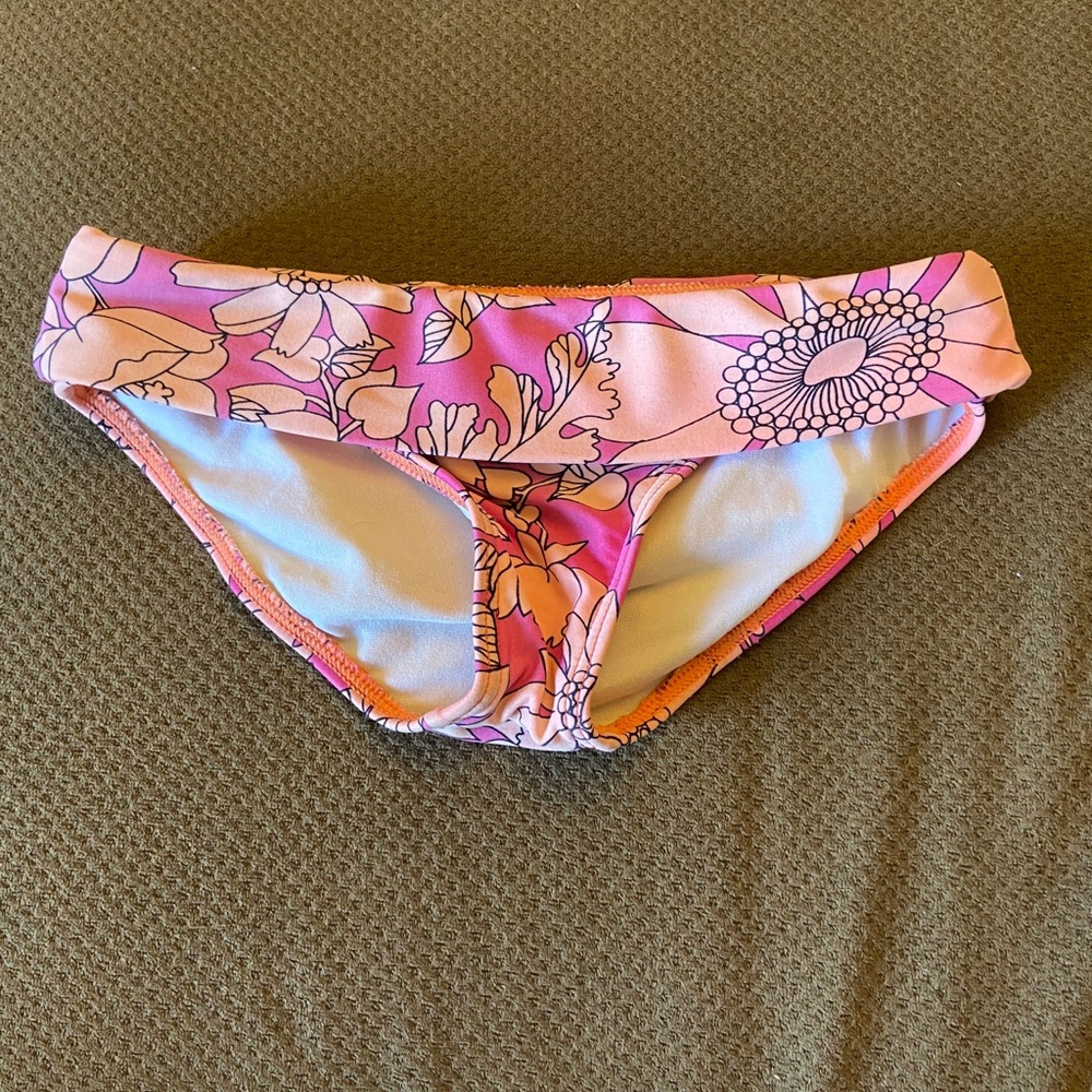 Roxy bottoms